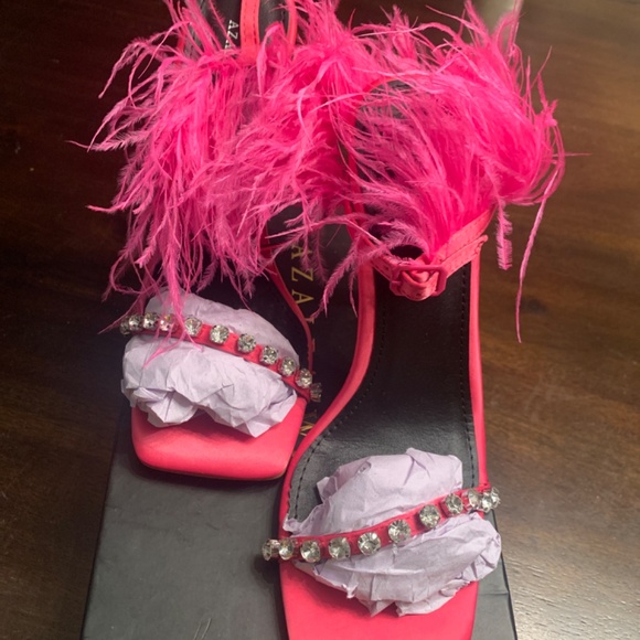 Azalea Wang Pink 7.5 heels - Picture 3 of 6